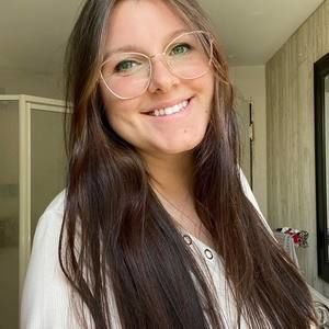 Meet your Posher, Christine